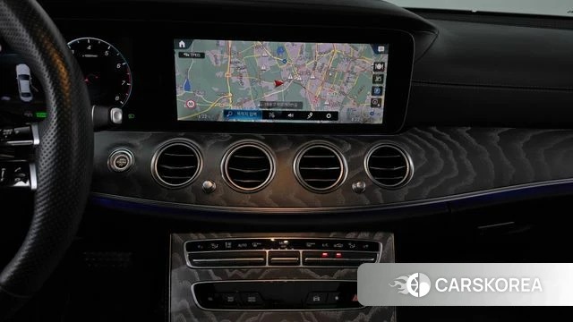Mercedes-Benz E-Class W213 2023 Синий из Кореи, фото 3