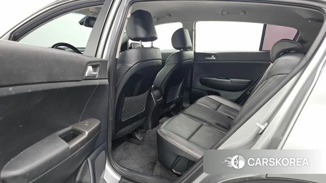 Kia Sportage The Bold 2020 Серебристо-серый из Кореи, фото 3