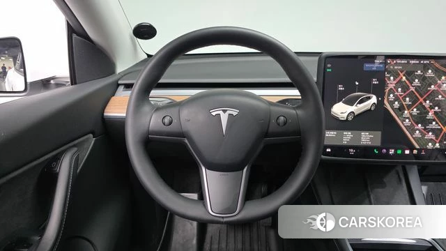 Tesla Model Y 2021 Белый из Кореи, фото 3