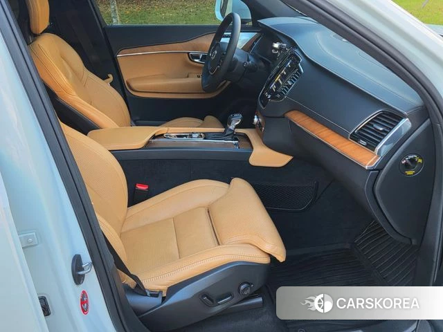 Volvo XC90 second Generation 2020 Белый из Кореи, фото 3
