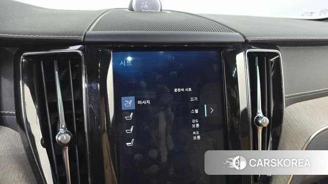 Volvo XC60 second Generation 2018 Белый из Кореи, фото 3