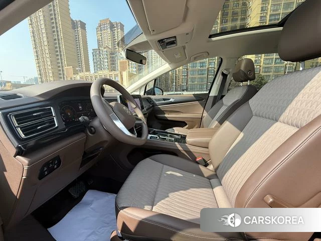 Volkswagen Viloran 2024 Черный из Китая, фото 3
