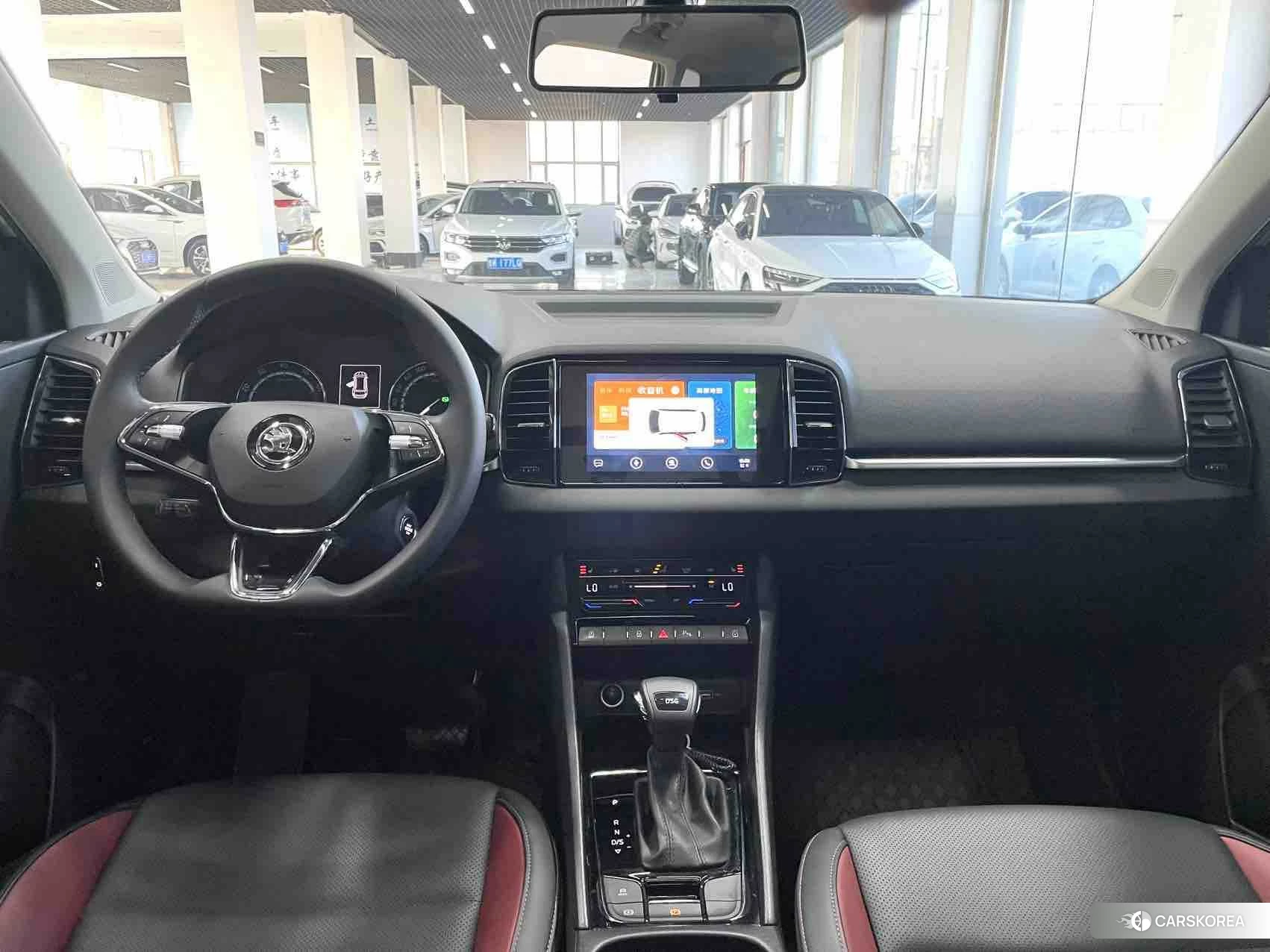 Skoda Karoq 2021 Белый из Китая, фото 3