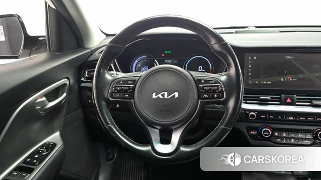 Kia Niro Plus 2022 Белый из Кореи, фото 3