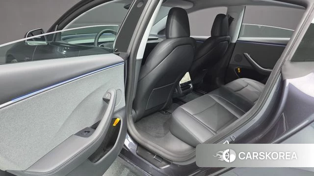 Tesla Model 3 2026 Серый из Кореи, фото 3