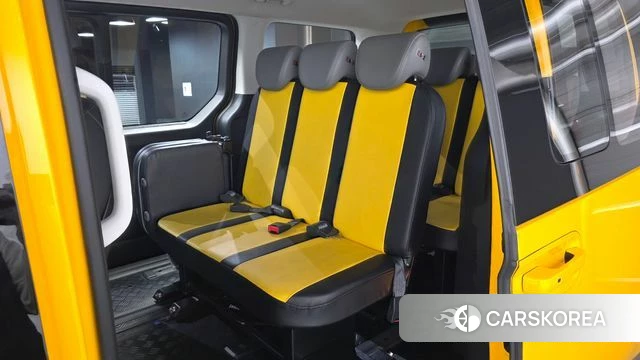 Hyundai Staria 2025 Желтый из Кореи, фото 3
