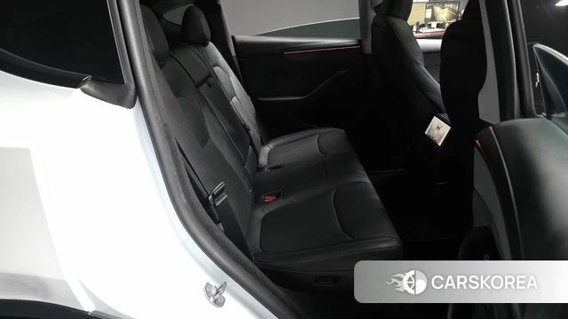 Tesla Model Y 2025 Белый из Кореи, фото 3