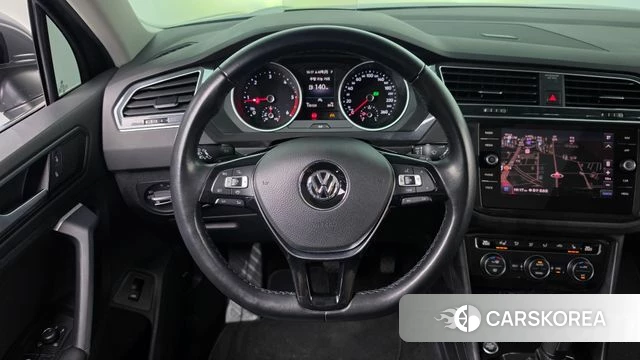 Volkswagen Tiguan second Generation 2020 Серый из Кореи, фото 3