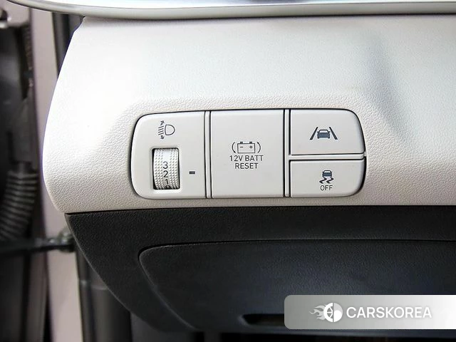 Hyundai Avante Hybrid (CN7) 2022 Серый из Кореи, фото 3