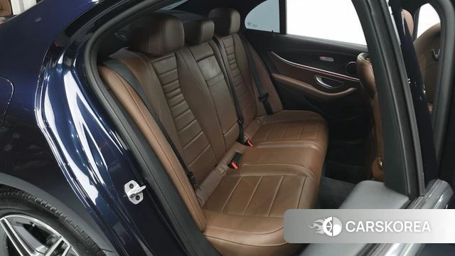 Mercedes-Benz E-Class W213 2023 Синий из Кореи, фото 3