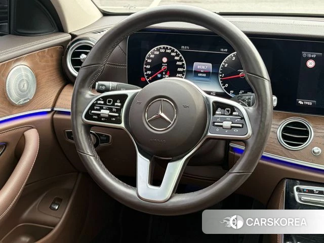 Mercedes-Benz E-Class W213 2019 Черный из Кореи, фото 3