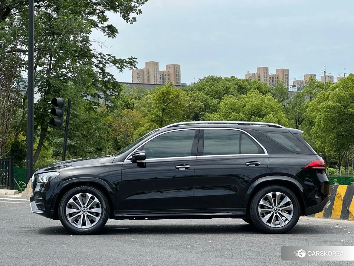 Mercedes-Benz GLE 2021 Черный из Китая, фото 3