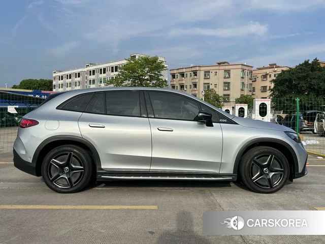 Mercedes-Benz EQE 2023 Серебристо-серый из Китая, фото 3