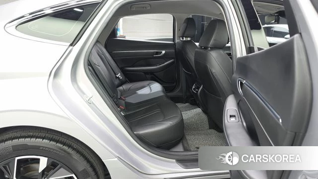Hyundai Sonata D Edge (DN8) 2024 Серебристо-серый из Кореи, фото 3