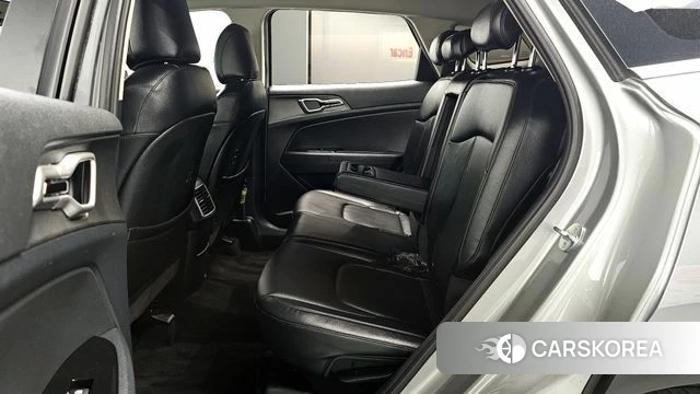 Kia Sportage 5th Generation 2021 Серебряный из Кореи, фото 3