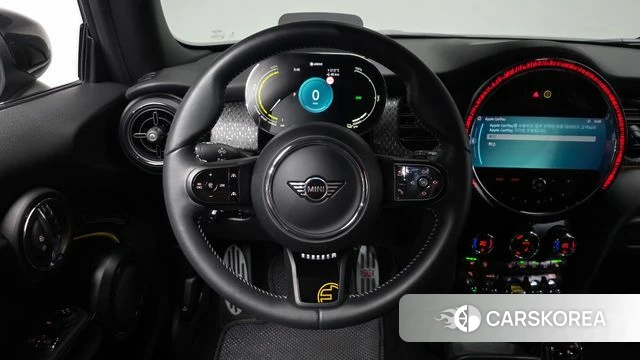 Mini Cooper Electric 2022 Черный из Кореи, фото 3