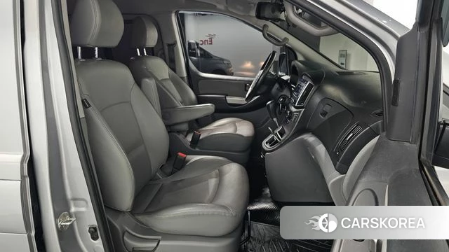 Hyundai The New Grand Starex 2019 Серебристо-серый из Кореи, фото 3