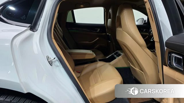 Porsche Panamera (971) 2018 Белый из Кореи, фото 3