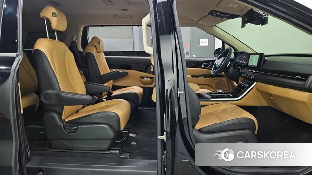 Kia Carnival 4th generation 2023 Черный из Кореи, фото 3
