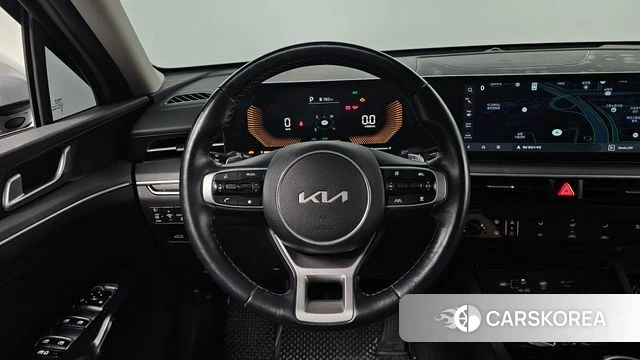 Kia The New K5 3rd generation 2025 Серебристо-серый из Кореи, фото 3