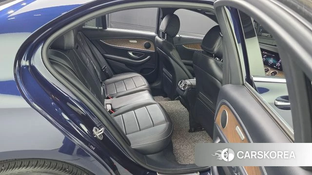 Mercedes-Benz E-Class W213 2021 Синий из Кореи, фото 3