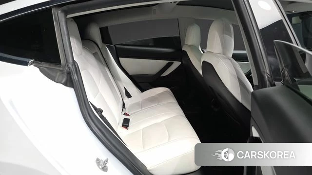 Tesla Model 3 2020 Белый из Кореи, фото 3