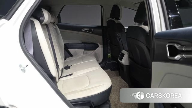 Kia Sportage 5th Generation 2022 Белый из Кореи, фото 3