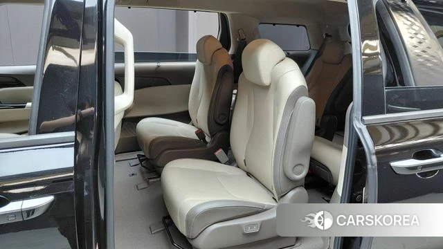 Kia Carnival 4th generation 2021 Черный из Кореи, фото 3