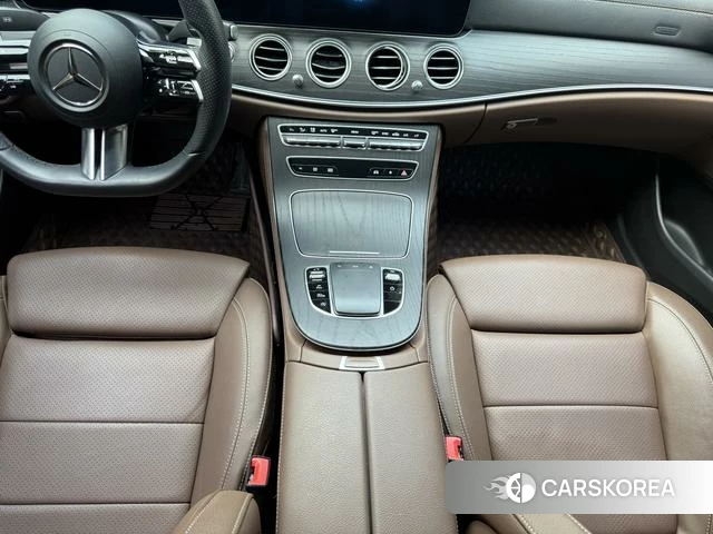 Mercedes-Benz E-Class 2021 Черный из Китая, фото 3