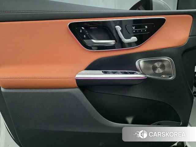Mercedes-Benz GLC-Class X254 2026 Белый из Кореи, фото 3
