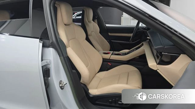 Porsche Taycan 2023 Белый из Кореи, фото 3