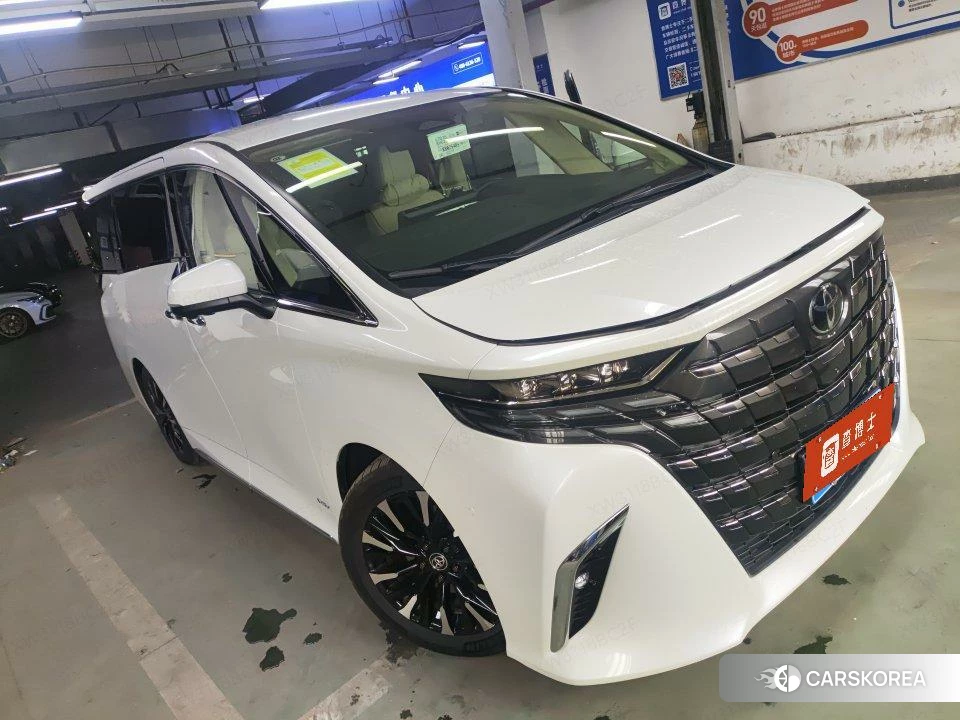 Toyota Alphard 2025 Белый из Китая, фото 3