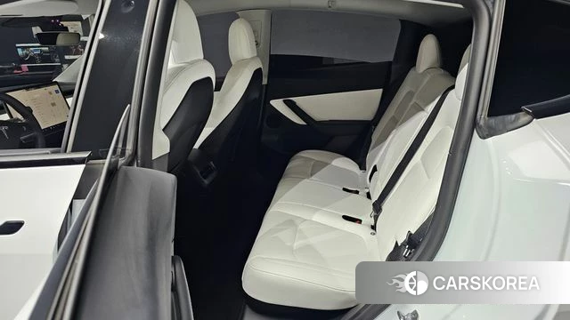 Tesla Model Y 2022 Белый из Кореи, фото 3
