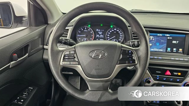 Hyundai Avante AD 2018 Белый из Кореи, фото 3