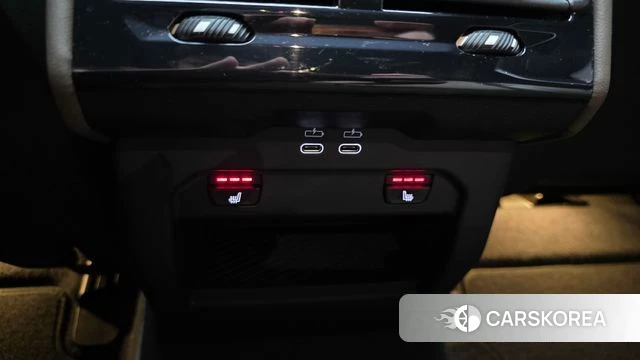 BMW 5 Series (G60) 2025 Черный из Кореи, фото 3