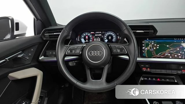 Audi A3 (8Y) 2022 Белый из Кореи, фото 3