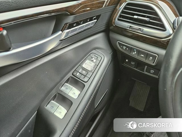 Genesis G90 2021 Черный из Кореи, фото 3