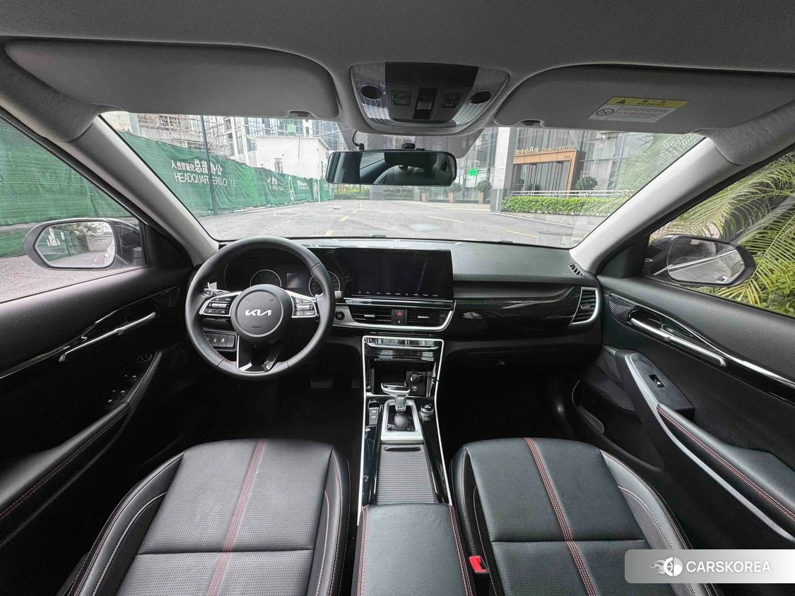 Kia KX3 2021 Белый из Китая, фото 3