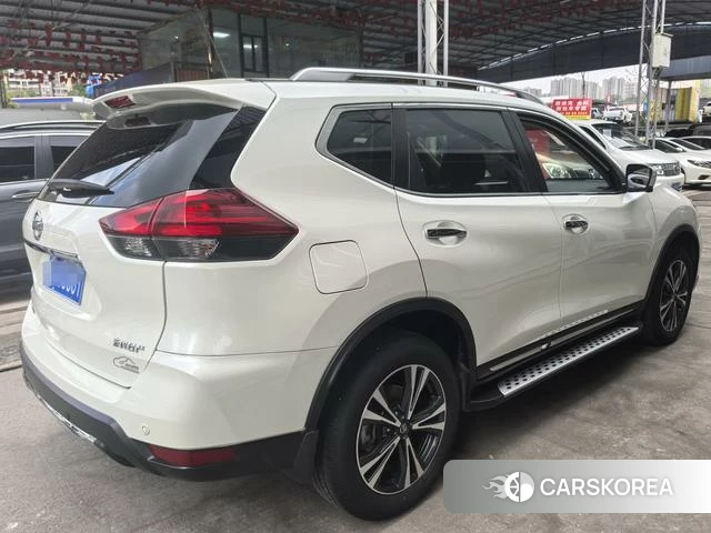 Nissan X-Trail 2021 Белый из Китая, фото 3