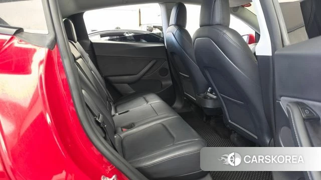 Tesla Model Y 2022 Красный из Кореи, фото 3