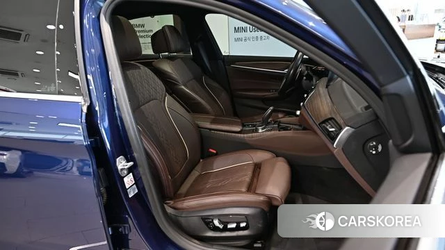 BMW 5 Series (G30) 2019 Синий из Кореи, фото 3