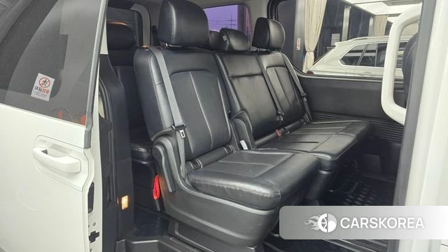 Hyundai Staria 2022 Белый из Кореи, фото 3