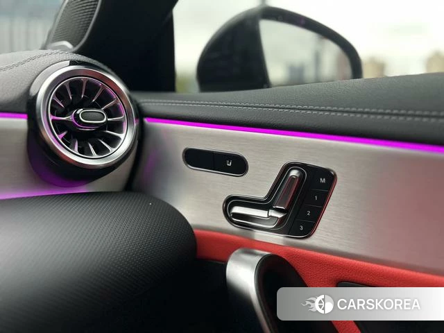 Mercedes-Benz CLA AMG 2024 Серебристо-серый из Китая, фото 3