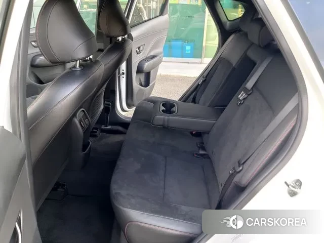 Hyundai Kona (SX2) 2024 Белый из Кореи, фото 3