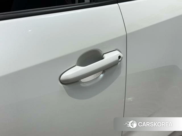 Toyota RAV4 2023 Белый из Китая, фото 3