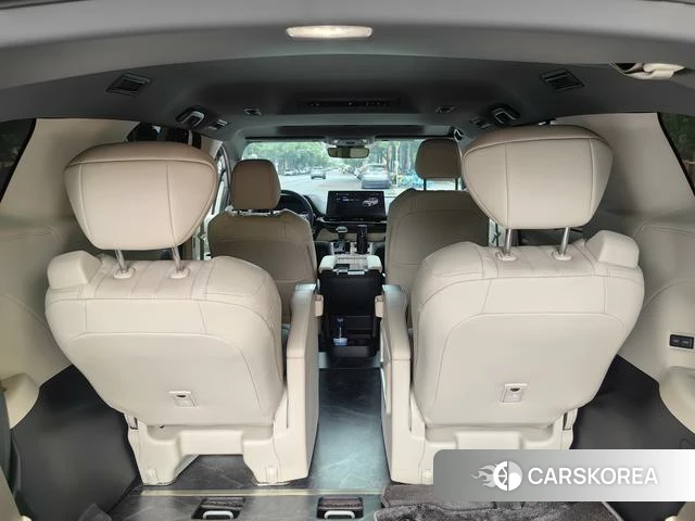 Toyota Sienna 2026 Белый из Китая, фото 3