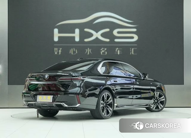 BMW 7 series 2025 Черный из Китая, фото 3