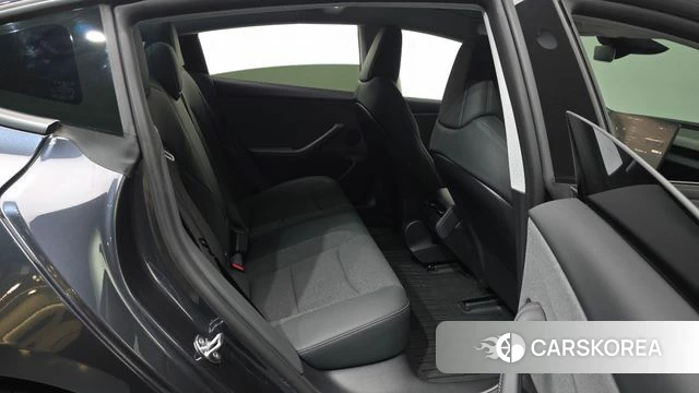 Tesla Model 3 2026 Серый из Кореи, фото 3