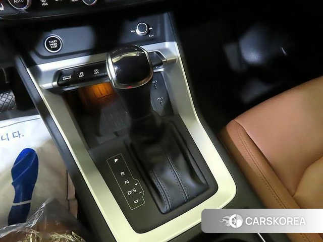 Audi Q3 (F3) 2022 Белый из Кореи, фото 3