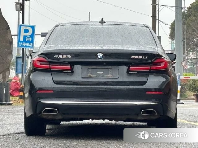 BMW 5 series 2021 Черный из Китая, фото 3